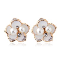 Beautiful Blooms Stud Earrings [4 Variants]